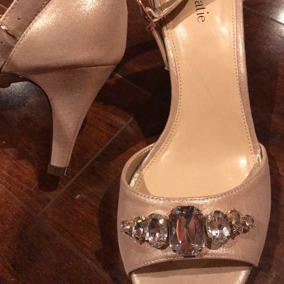 Never worn- beige heels - Picture 2 of 3